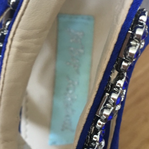 Blue by Betsey Johnson Royal Blue with Flowers 6.5 - Picture 2 of 7